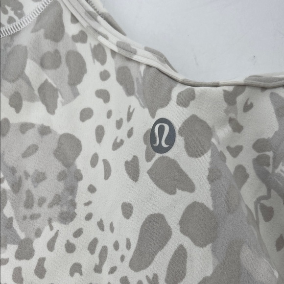 Lululemon Athletica Align Tee Short Sleeve Cheetah Camo Antique White Women 8 - Picture 6 of 6
